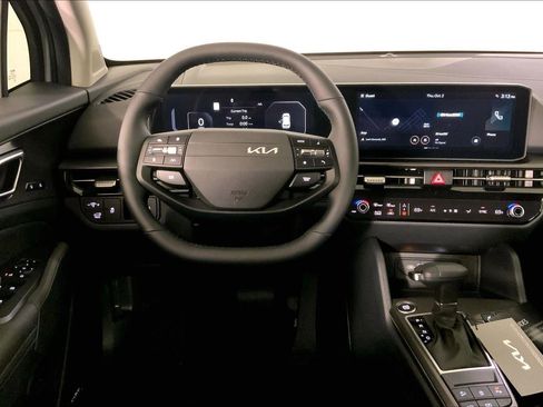 New 2026 Kia Sportage SX image 13