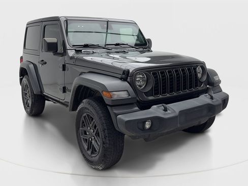 Used 2024 Jeep Wrangler Sport AWD/4WD image 2