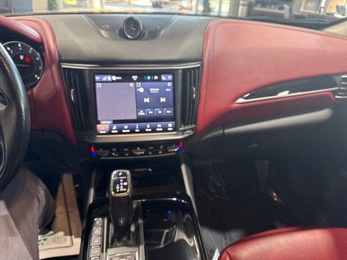Used 2022 Maserati Levante GT image 18
