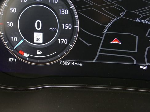 Used 2021 Jaguar E-PACE SE image 16