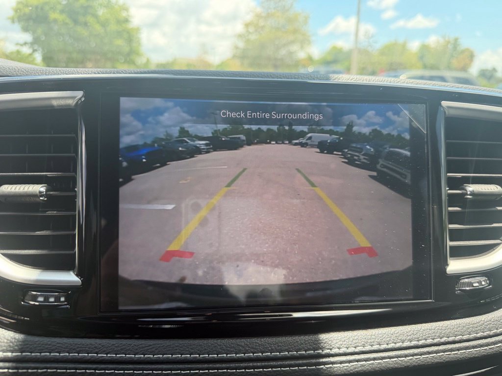 New 2027 Chrysler Pacifica Select w/ Family Tech Group FWD image 15