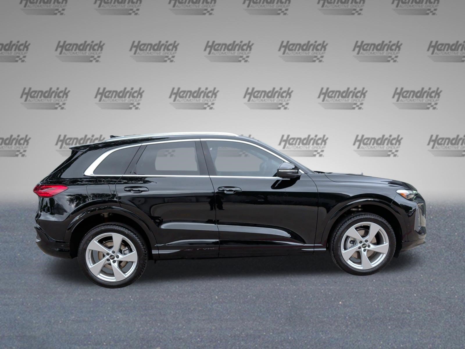 Used 2025 Audi Q5 Premium AWD/4WD image 10