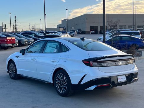 New 2026 Hyundai Sonata Limited image 9