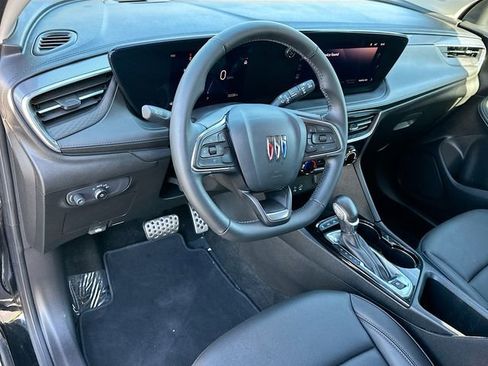 Used 2024 Buick Encore GX Sport Touring image 9