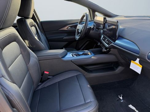 New 2026 Chevrolet Equinox EV LT image 15