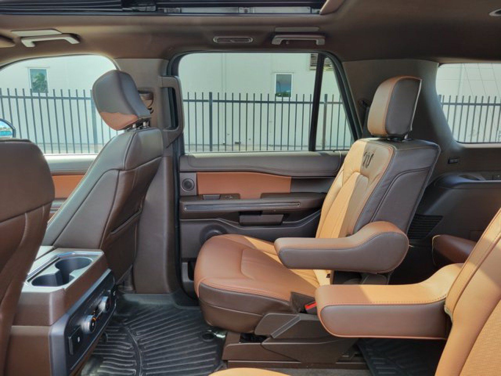 Used 2024 Ford Expedition Max King Ranch AWD/4WD image 29