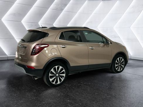 Used 2019 Buick Encore Essence w/ Safety Package II FWD image 4