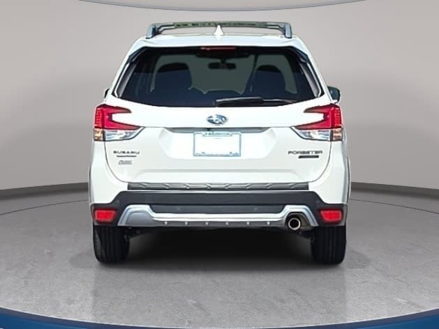 Used 2023 Subaru Forester Touring AWD/4WD image 6