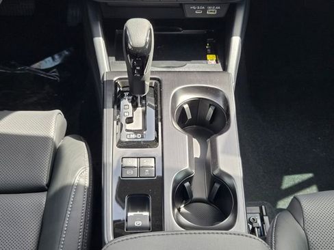 New 2026 Subaru Outback Touring AWD/4WD image 19