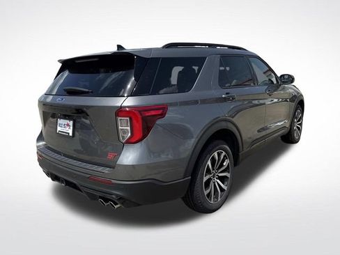 Used 2024 Ford Explorer ST AWD/4WD image 10