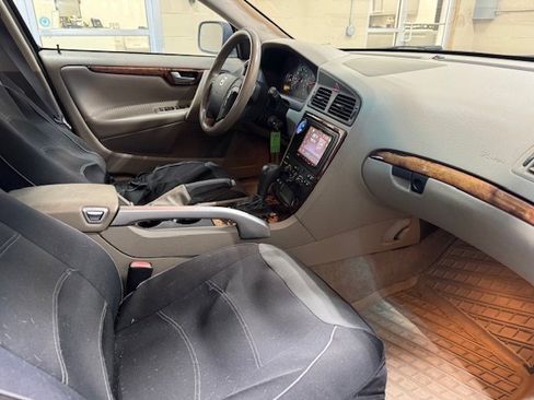 Used 2006 Volvo XC70 image 6