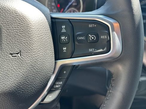 Certified 2025 RAM 2500 Big Horn AWD/4WD image 32