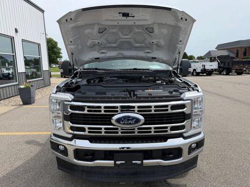 Used 2025 Ford F350 XLT AWD/4WD image 29