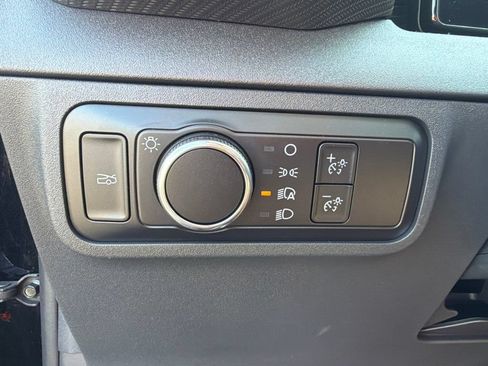 Used 2025 Ford Mustang Coupe RWD image 19