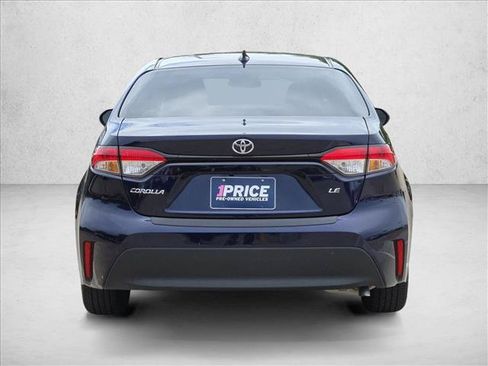 Used 2025 Toyota Corolla LE FWD image 6