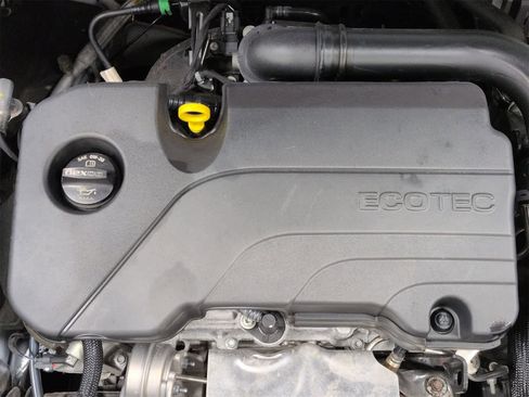 Used 2023 Chevrolet Malibu LT image 15