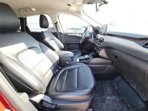 Used 2022 Ford Escape SEL w/ Technology Package AWD/4WD image 5