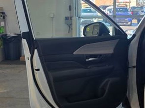 New 2026 Toyota Grand Highlander Platinum image 11