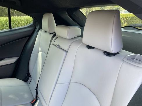 Used 2020 Lexus UX 250h w/ Premium Package AWD/4WD image 16