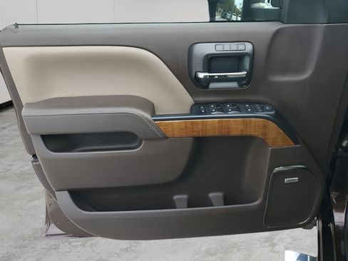 Used 2016 GMC Sierra 2500 SLT w/ Duramax Plus Package image 26