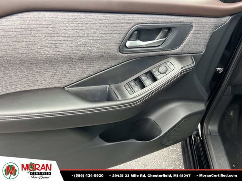 Used 2021 Nissan Rogue SV AWD/4WD image 14