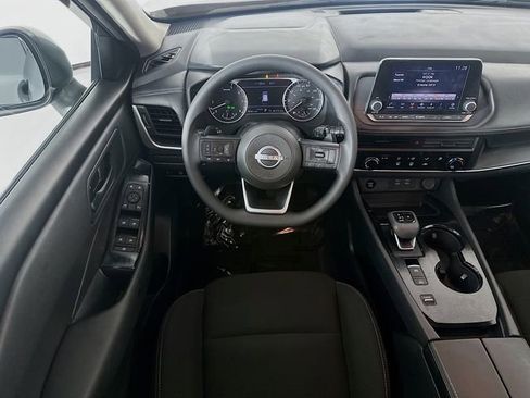 Certified 2024 Nissan Rogue S image 21