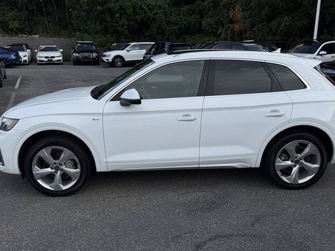 Used 2023 Audi Q5 2.0T Premium Plus w/ Premium Plus Package AWD/4WD image 12