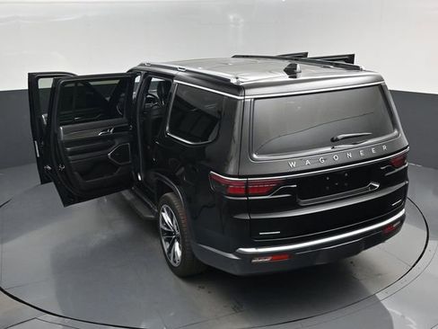 Used 2022 Jeep Wagoneer Series II w/ Premium Group I AWD/4WD image 30
