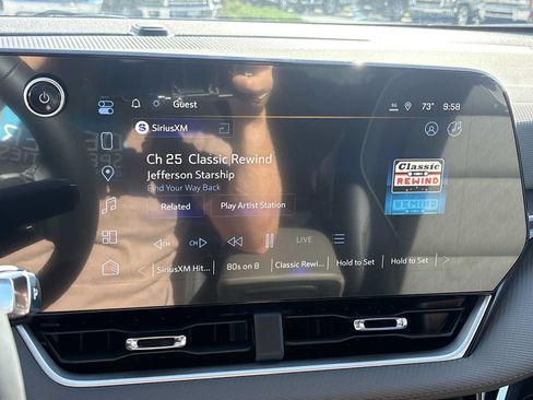 New 2027 Chevrolet Equinox LT w/ Convenience Package II AWD/4WD image 13