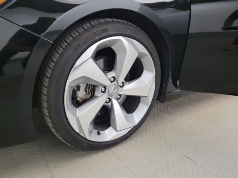 Used 2018 Honda Accord Touring image 31
