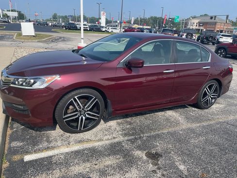 Used 2017 Honda Accord Sport Special Edition image 3