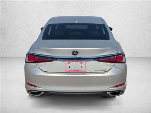 Used 2019 Lexus ES 350 w/ Premium Package image 7