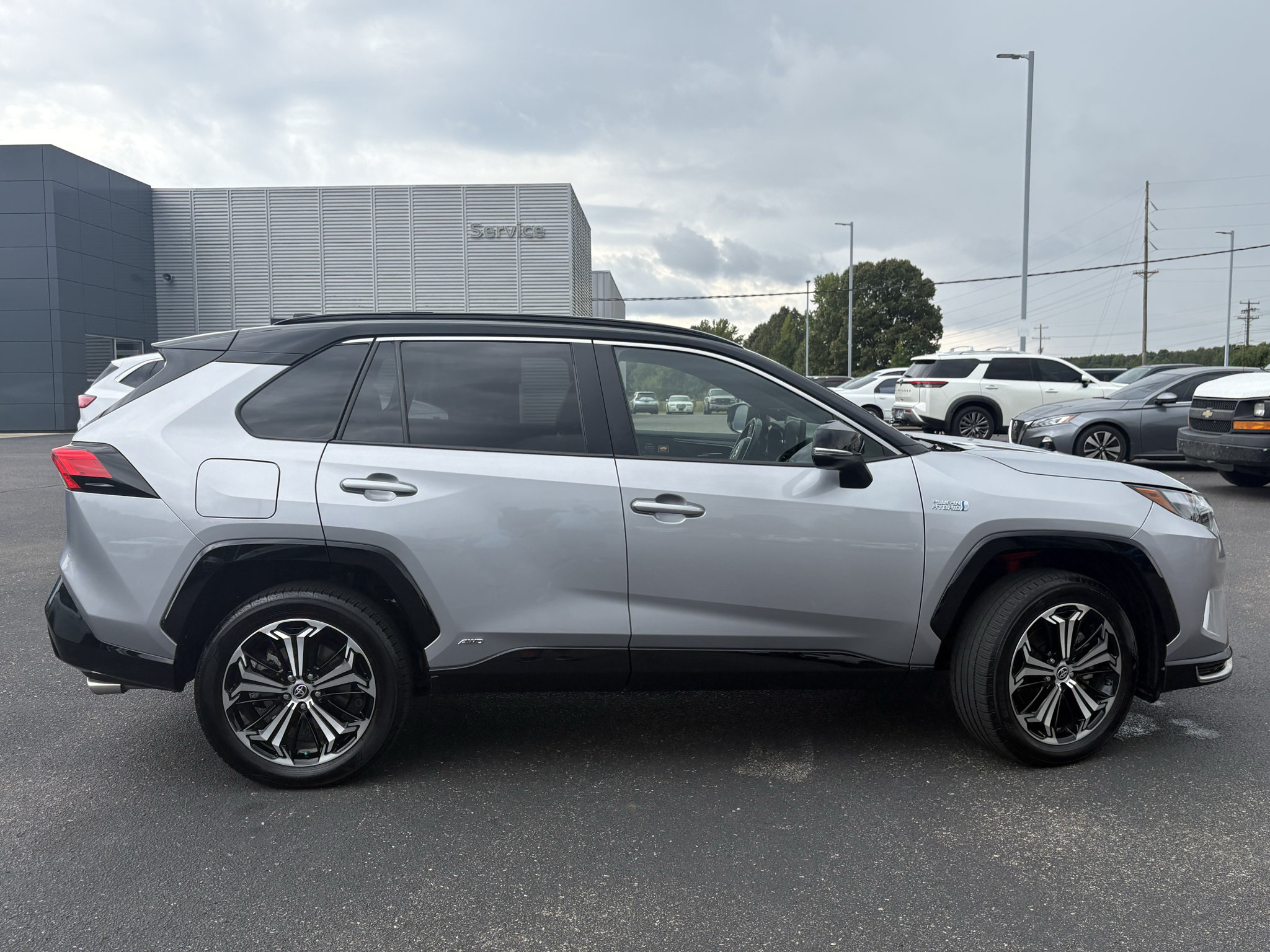 Used 2023 Toyota RAV4 XSE w/ Weather Package AWD/4WD image 6