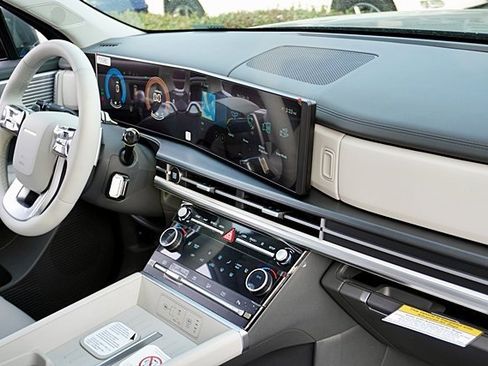 New 2026 Hyundai Santa Fe SEL image 13