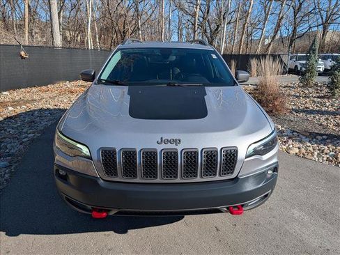 Used 2019 Jeep Cherokee Trailhawk w/ Comfort/Convenience Group image 8