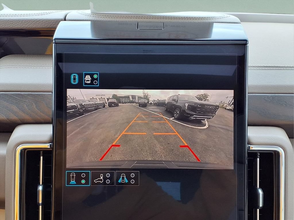 New 2026 GMC Yukon Denali w/ Sun & Power Step Package AWD/4WD image 22