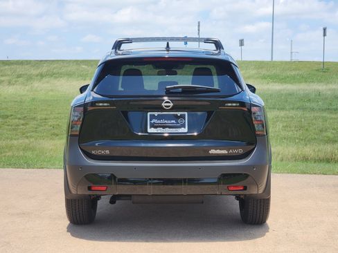 New 2026 Nissan Kicks SV w/ Cold Weather Package AWD/4WD image 8