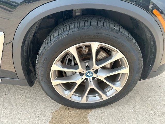 Used 2024 BMW X5 xDrive50e w/ Executive Package AWD/4WD image 57