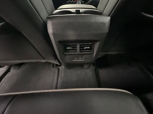 Certified 2025 GMC Canyon Denali AWD/4WD image 21