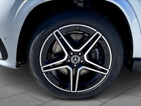 Used 2026 Mercedes-Benz GLS 450 GLS 450 image 11