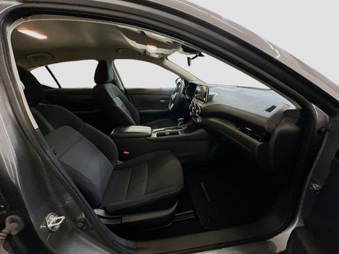 Used 2024 Nissan Sentra SV image 31