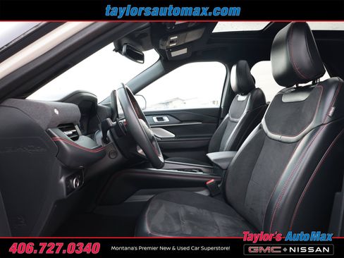 Used 2025 Ford Explorer ST AWD/4WD image 5