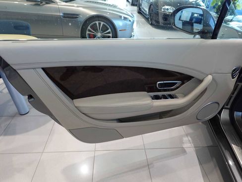 Used 2014 Bentley Continental GT image 23
