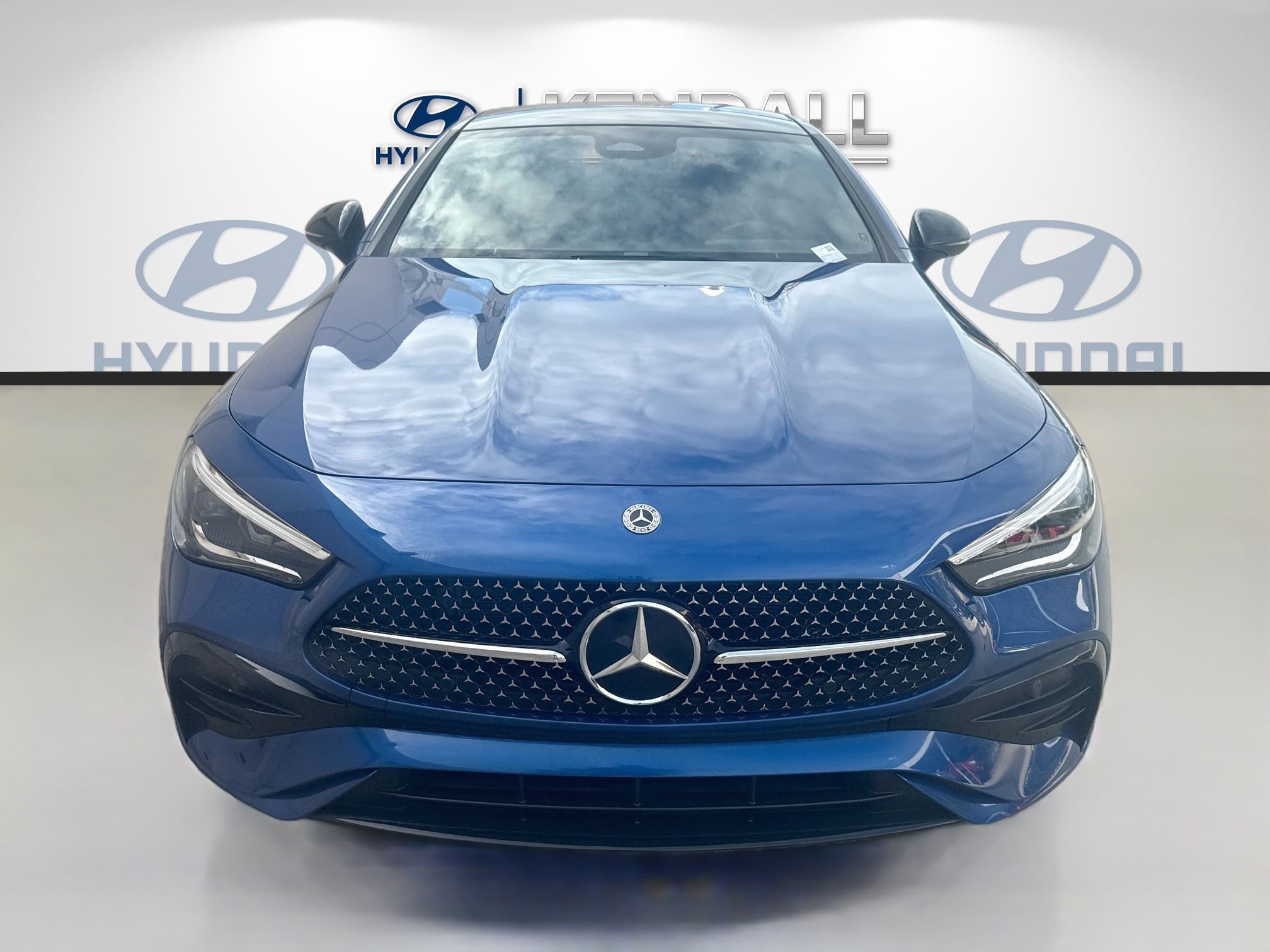 Used 2024 Mercedes-Benz CLE 300 4MATIC Coupe image 2