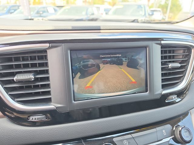 Used 2023 Chrysler Voyager LX FWD image 23