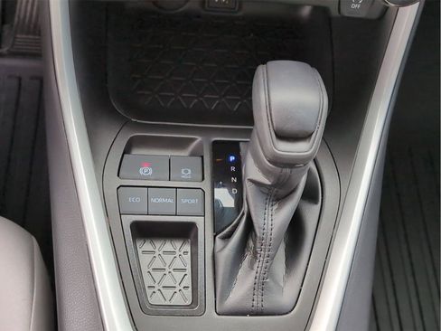 Used 2024 Toyota RAV4 XLE image 20