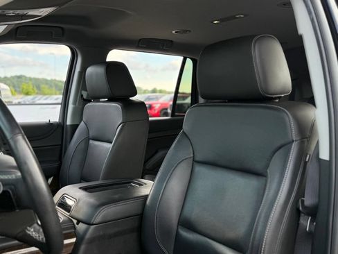 Used 2019 Chevrolet Tahoe LT w/ Luxury Package AWD/4WD image 14