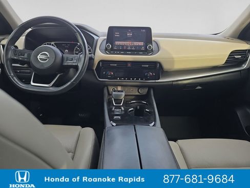 Used 2021 Nissan Rogue SV w/ Premium Package FWD image 12