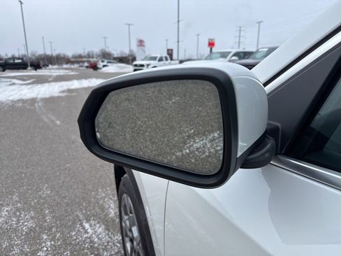 Used 2026 BMW X1 xDrive28i image 6