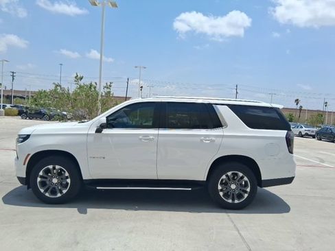 Used 2025 Chevrolet Tahoe LT w/ Comfort Package RWD image 3